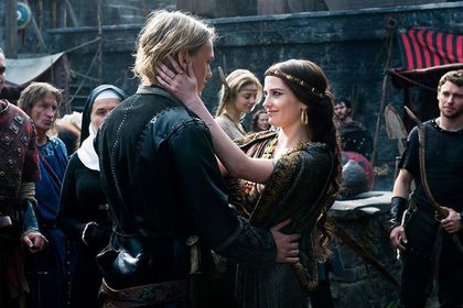 Large_camelot-starz-show-8