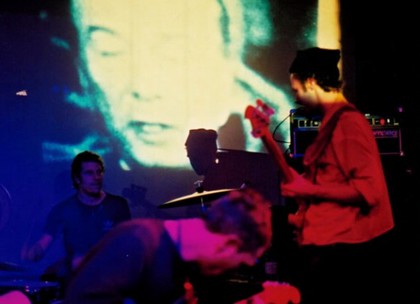 Large_godspeed_you_black_emperor_-_london_nov_20003-580x420