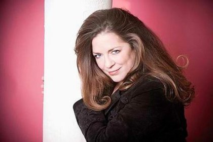 Large_rsz_carlene_carter